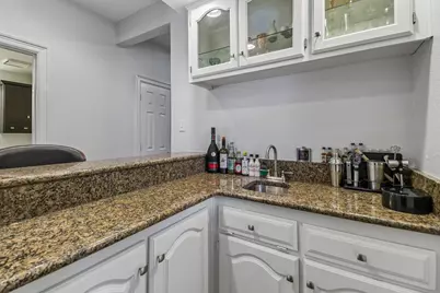 200 Sherwood Court, Irving, TX 75061 - Photo 11