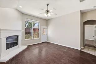 2725 Waterdance Dr, Little Elm, TX 75068 - Photo 7