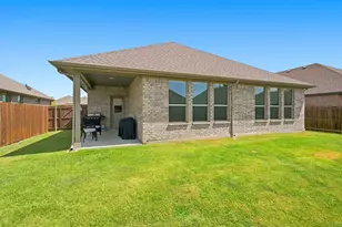 5236 Meadow Ln, Krum, TX 76249 - Photo 29