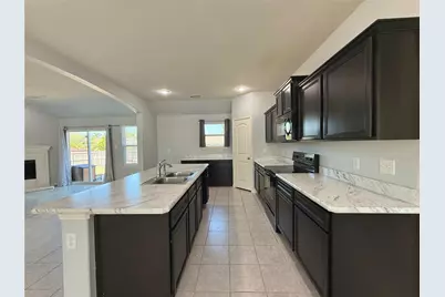 2126 Candace Drive, Lancaster, TX 75146 - Photo 5