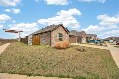 10201 Torch Light Lane, Aubrey, TX 76227 - Photo 29