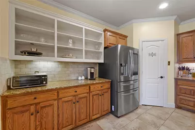 5132 Southpoint Drive, Arlington, TX 76017 - Photo 3