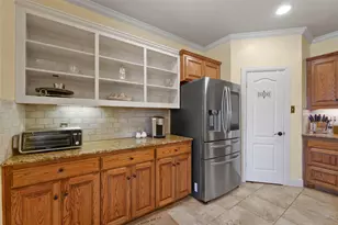 5132 Southpoint Dr, Arlington, TX 76017 - Photo 3