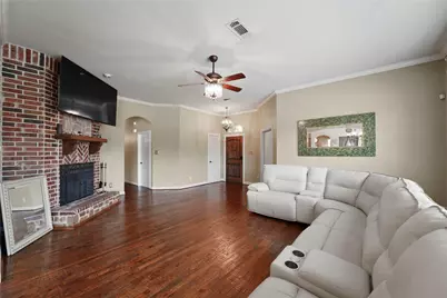 5132 Southpoint Drive, Arlington, TX 76017 - Photo 7