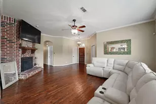 5132 Southpoint Dr, Arlington, TX 76017 - Photo 7