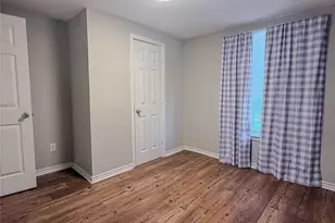 117 E Division St, Pilot Point, TX 76258 - Photo 9