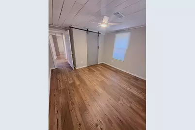 117 E Division Street, Pilot Point, TX 76258 - Photo 7
