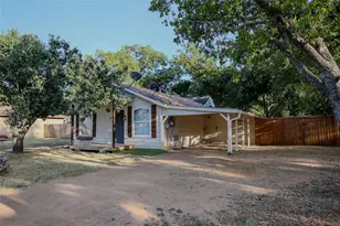 117 E Division St, Pilot Point, TX 76258 - Photo 19