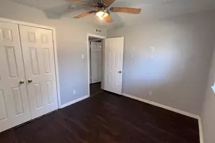 1610 Kingston Dr, Grand Prairie, TX 75051 - Photo 33