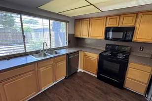 1610 Kingston Dr, Grand Prairie, TX 75051 - Photo 11