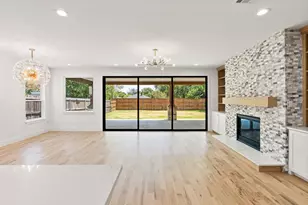 1334 E Kiest Blvd, Dallas, TX 75216 - Photo 9