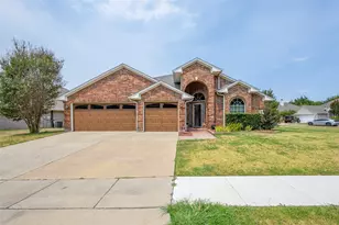 5804 Silver Sage Ln, Grand Prairie, TX 75052 - Photo 1