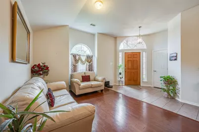 5804 Silver Sage Lane, Grand Prairie, TX 75052 - Photo 3