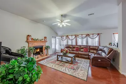 5804 Silver Sage Lane, Grand Prairie, TX 75052 - Photo 13