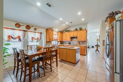 5804 Silver Sage Lane, Grand Prairie, TX 75052 - Photo 11