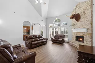 424 High Desert Dr, Fort Worth, TX 76131 - Photo 3