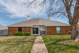 917 Westover Dr, Lancaster, TX 75134 - Photo 7