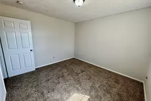 800 Irwin Dr, Hurst, TX 76053 - Photo 15