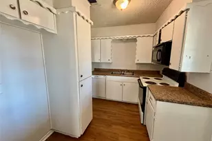 800 Irwin Dr, Hurst, TX 76053 - Photo 7