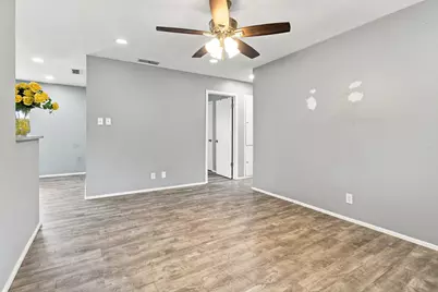 804 Aransas Drive, Euless, TX 76039 - Photo 7