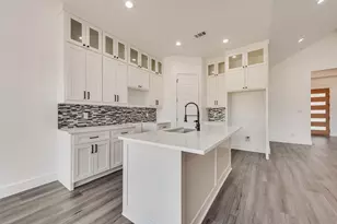 3811 Aransas St, Dallas, TX 75212 - Photo 9