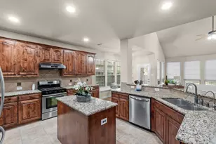 2800 Cole Castle Dr, Lewisville, TX 75056 - Photo 11