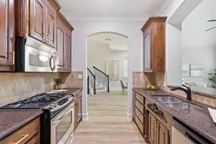 748 Rockingham Dr, Irving, TX 75063 - Photo 25