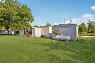 2437 Grapevine Ct, Weatherford, TX 76087 - Photo 31