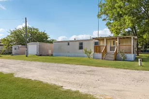 2437 Grapevine Ct, Weatherford, TX 76087 - Photo 11