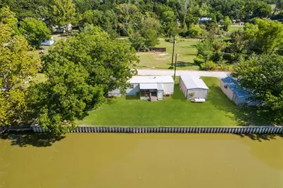 2437 Grapevine Court, Weatherford, TX 76087 - Photo 7