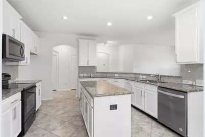 15636 Gatehouse Drive, Fort Worth, TX 76262 - Photo 3