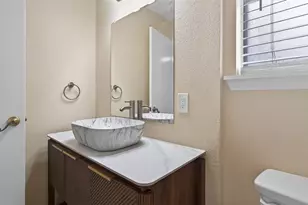 1117 Blue Carriage Ln N, Fort Worth, TX 76120 - Photo 31