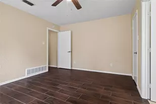 1117 Blue Carriage Ln N, Fort Worth, TX 76120 - Photo 17