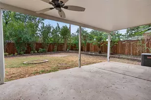 1117 Blue Carriage Ln N, Fort Worth, TX 76120 - Photo 33