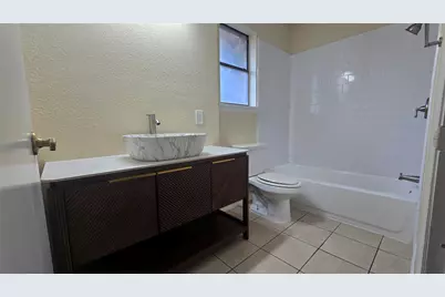 1117 Blue Carriage Lane N, Fort Worth, TX 76120 - Photo 13