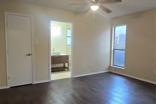 1117 Blue Carriage Ln N, Fort Worth, TX 76120 - Photo 17