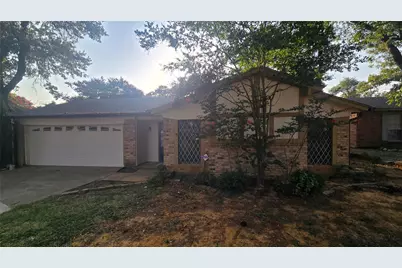 1117 Blue Carriage Lane N, Fort Worth, TX 76120 - Photo 1
