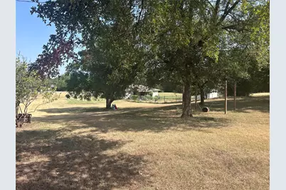 2709 Sky Harbour Drive, Granbury, TX 76049 - Photo 25