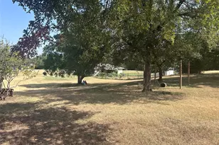 2709 Sky Harbour Dr, Granbury, TX 76049 - Photo 25