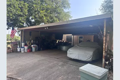 2709 Sky Harbour Drive, Granbury, TX 76049 - Photo 17