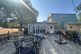 2709 Sky Harbour Dr, Granbury, TX 76049 - Photo 15