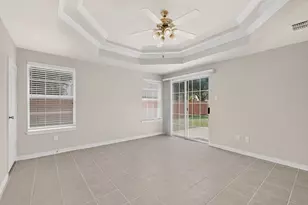 300 Cosbie Dr, Irving, TX 75063 - Photo 11