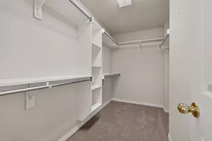 300 Cosbie Dr, Irving, TX 75063 - Photo 25
