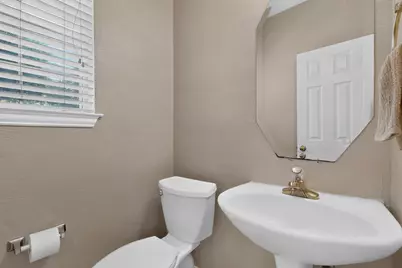 300 Cosbie Drive, Irving, TX 75063 - Photo 17