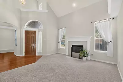 300 Cosbie Drive, Irving, TX 75063 - Photo 5