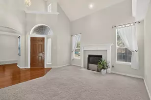 300 Cosbie Dr, Irving, TX 75063 - Photo 5