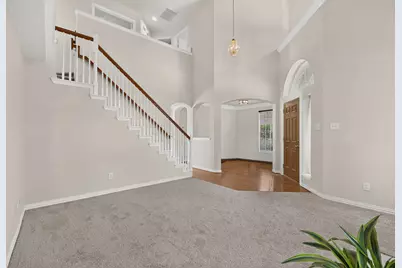 300 Cosbie Drive, Irving, TX 75063 - Photo 9