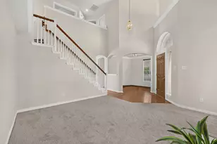 300 Cosbie Dr, Irving, TX 75063 - Photo 9