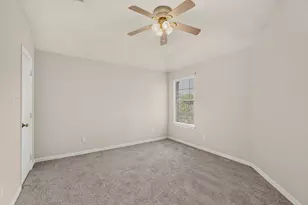 300 Cosbie Dr, Irving, TX 75063 - Photo 27