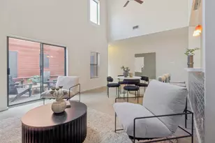 1725 N Fitzhugh Ave, Dallas, TX 75204 - Photo 5
